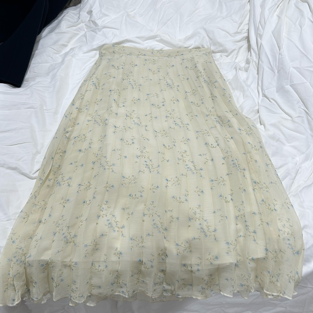 Oak + Fort 6 Pleated Floral Skirt